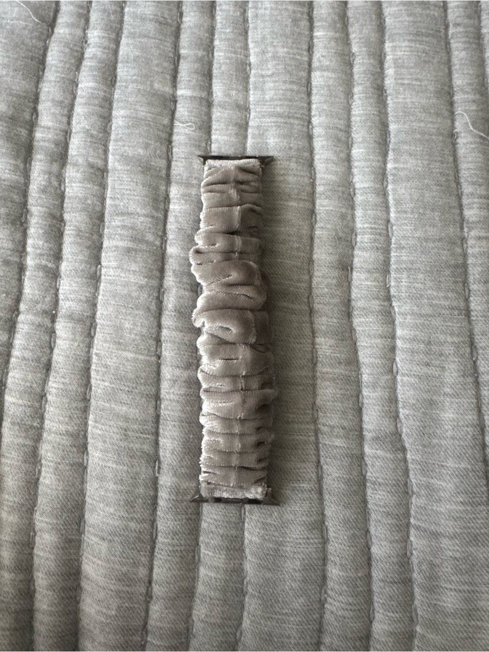 Velvet Scrunchie Apple Watch Band - Light Gray
